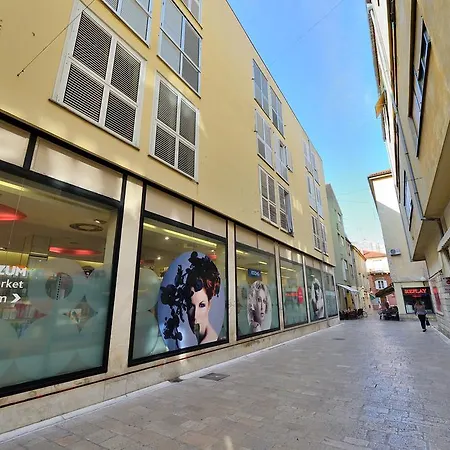 Διαμέρισμα Kalelarga *