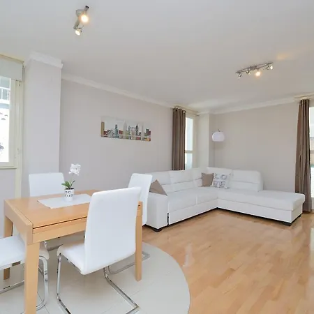 Kalelarga Apartment