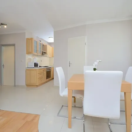 Kalelarga * Ζαντάρ